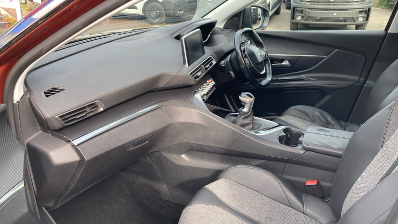 Peugeot 3008 1.6 BlueHDi 120 Allure 5dr Diesel Estate